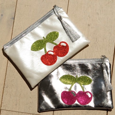 <font SIZE="+1">Pochette Cerises</font>